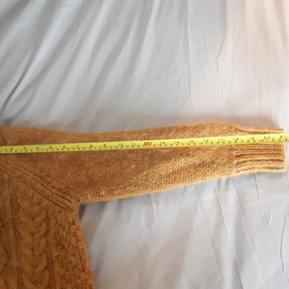 Mustard Wilfred knit sweater - Picture 11 of 12